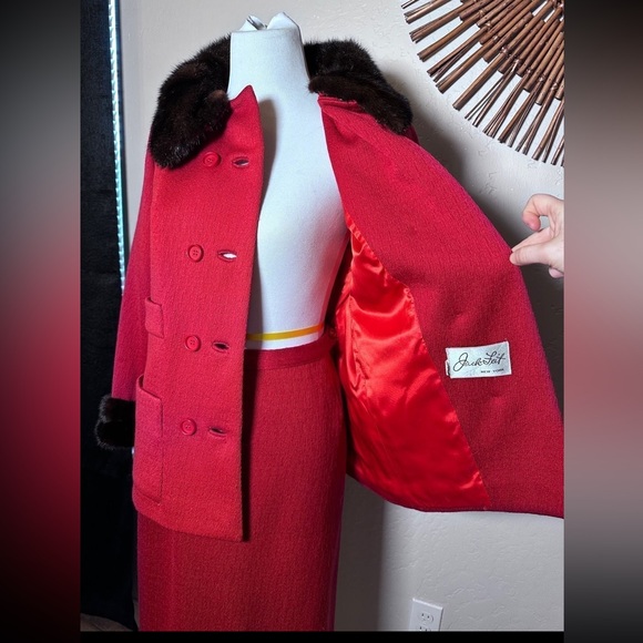 Vintage 1960s Ransohoffs Jack Feit Wool Skirt Suit w/ Fur Trim - Picture 9 of 12